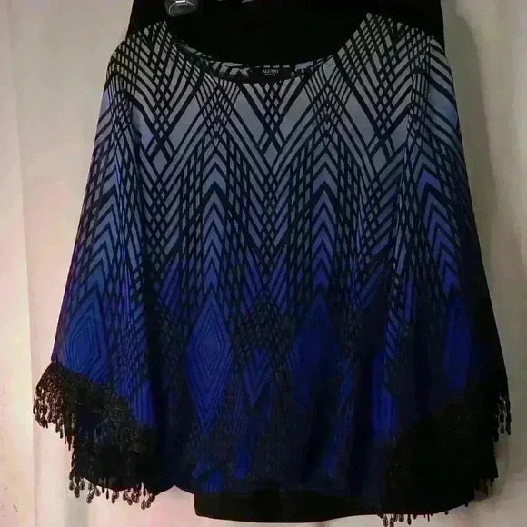 Alfani blouse blue black geo print tasseled sleeve size PL - Picture 7 of 7